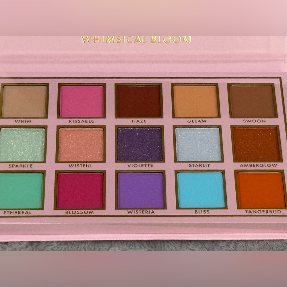 Ace Beauté Whimsical Bloom 15 shade Eyeshadow Palette! New in package! - Picture 11 of 12